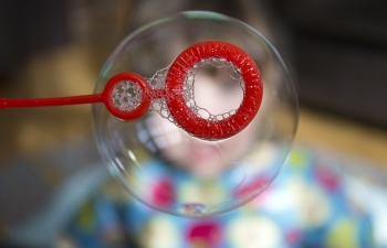 soap-bubble-439103_1920