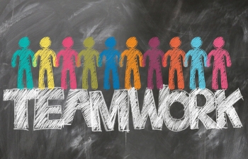 teamwork-2499638_1920